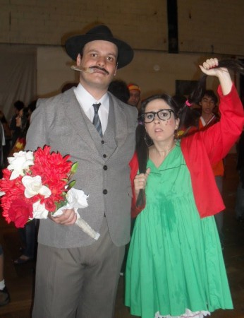 Prof Girafales?? Chiquinha versão Brasil..